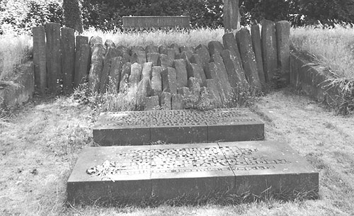 Mahnmal von Udo Reimann in der Oldenburger Peterstra�e. Foto: Dieter Niebisch